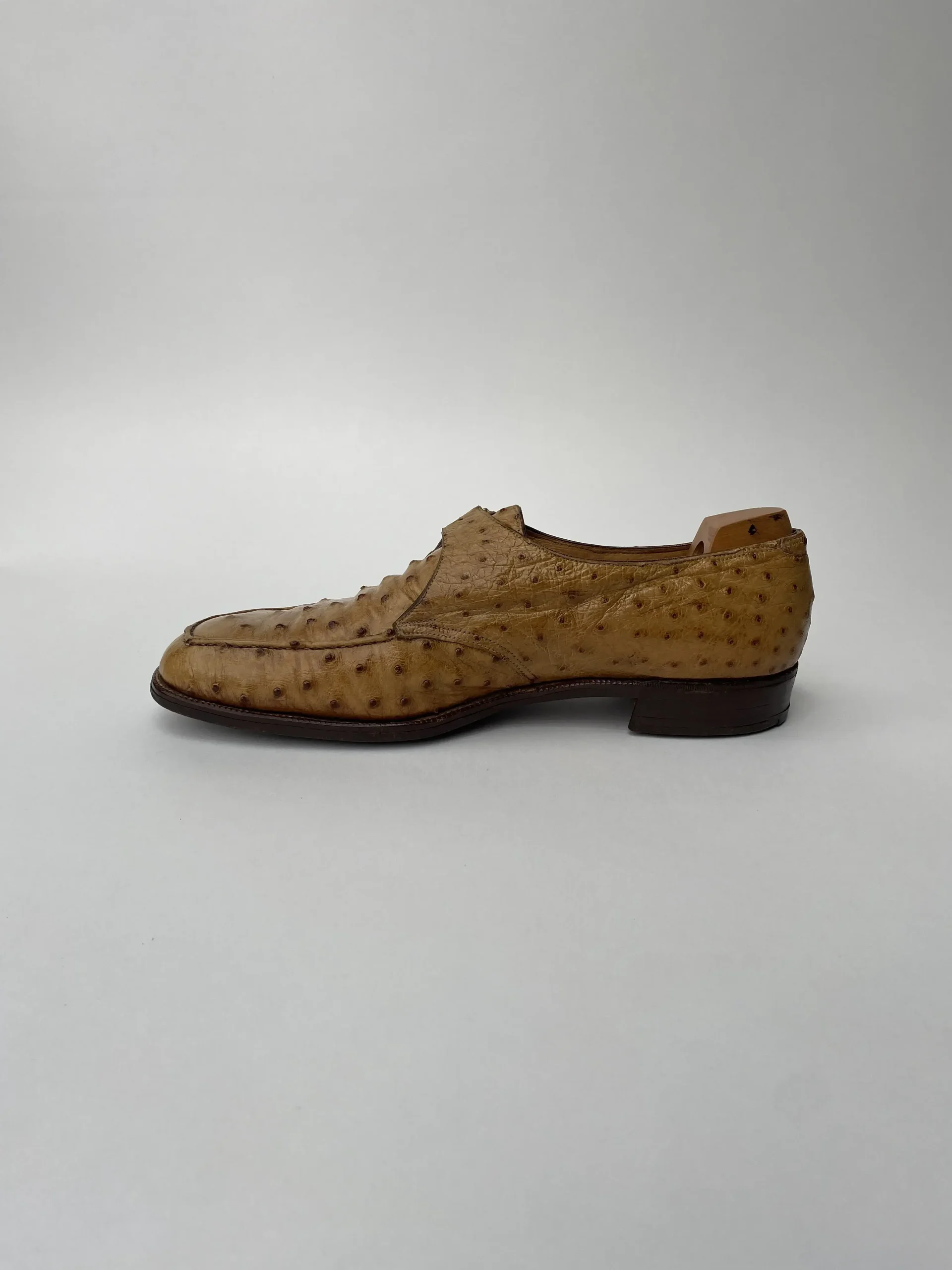 Ostrich quilled all over monk shoes Vadrouille